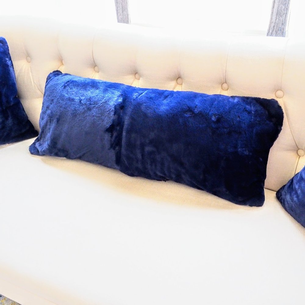 NWT 2 LUMBAR PILLOWS INSERT+COVER MACHINE WASHABLE